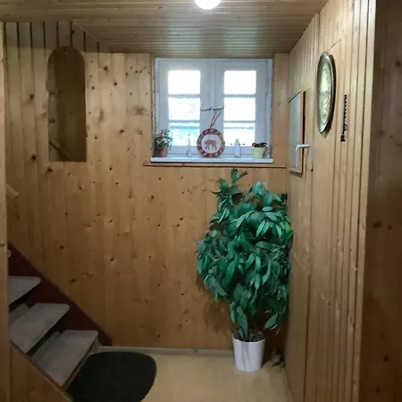 Schoenes Im Seterant/untergeschoss 홈스테이