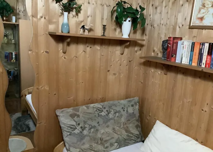 Schoenes Im Seterant/untergeschoss * Essen