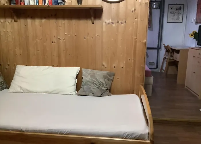 Schoenes Im Seterant/untergeschoss * Essen