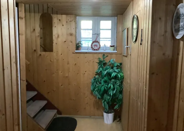 Schoenes Im Seterant/untergeschoss Pansiyon